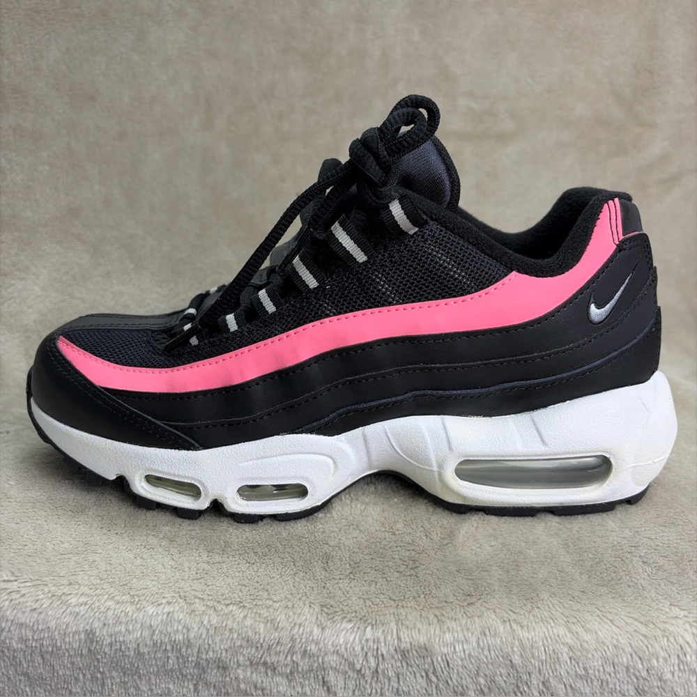 Nike Air Max 95 GS Black Pink Sneakers Size 6Y   CJ3906-006 New ( Sunset Pulse )